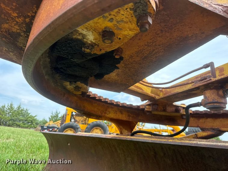 image for item NA9420 1961 Galion 118 rigid frame motor grader
