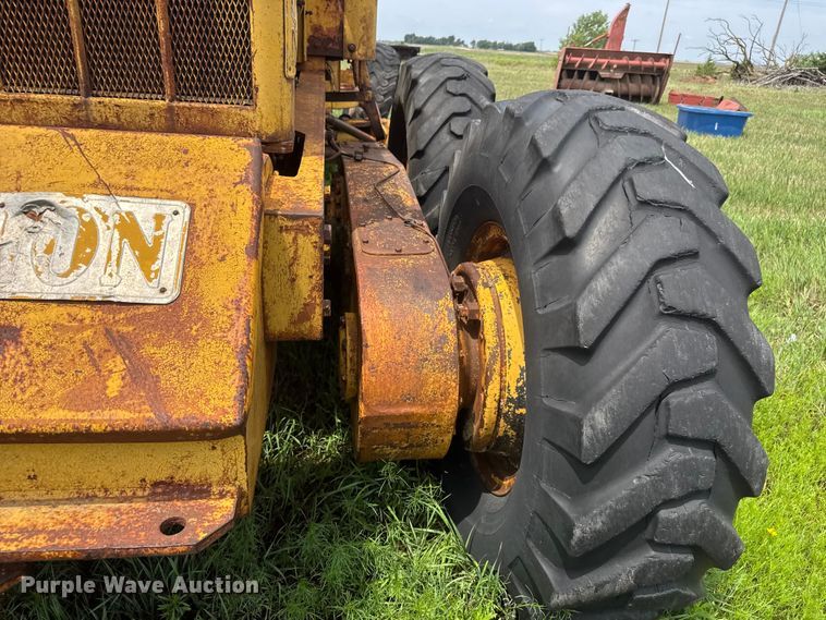 image for item NA9420 1961 Galion 118 rigid frame motor grader