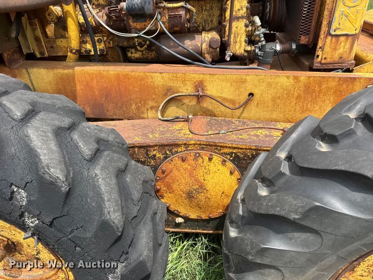 image for item NA9420 1961 Galion 118 rigid frame motor grader