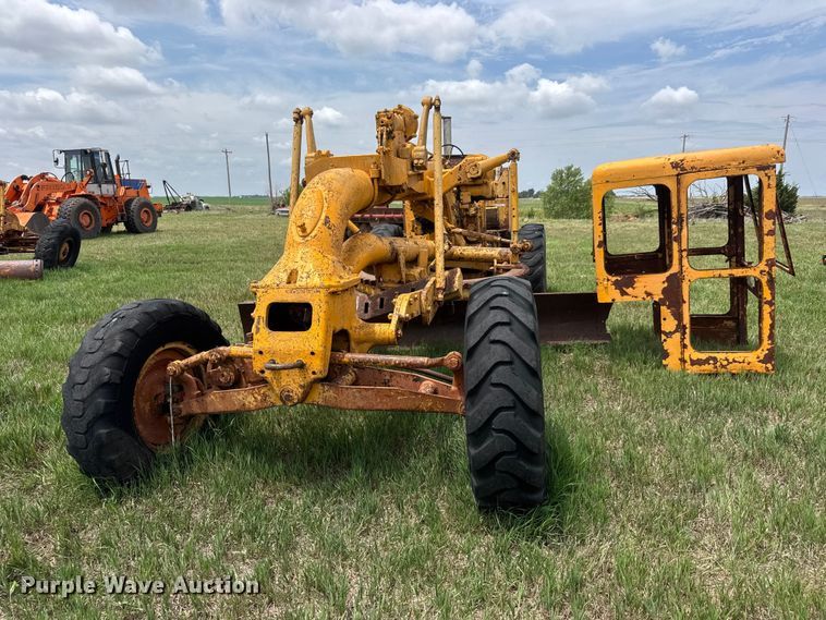 image for item NA9421 Allis Chalmers AD-40 rigid frame motor grader