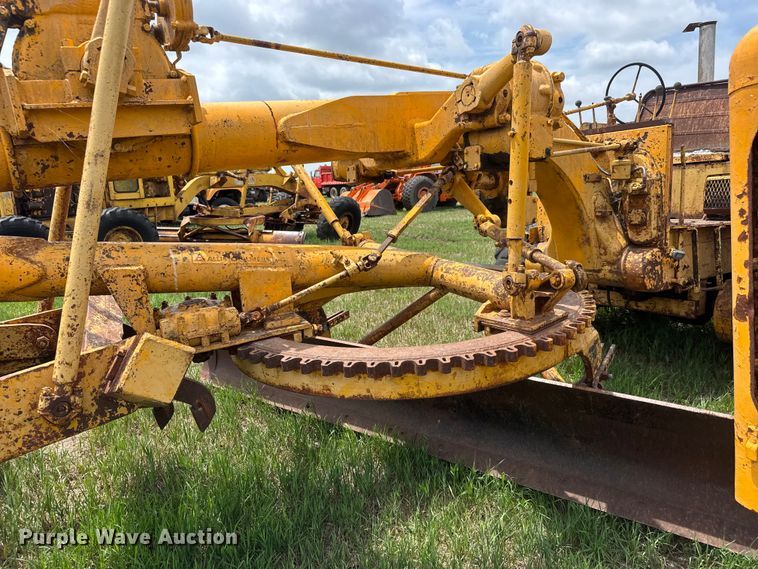 image for item NA9421 Allis Chalmers AD-40 rigid frame motor grader