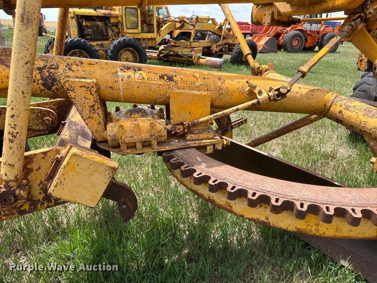 image for item NA9421 Allis Chalmers AD-40 rigid frame motor grader