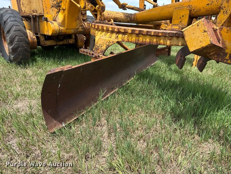 image for item NA9421 Allis Chalmers AD-40 rigid frame motor grader