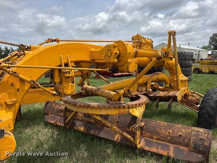 image for item NA9421 Allis Chalmers AD-40 rigid frame motor grader