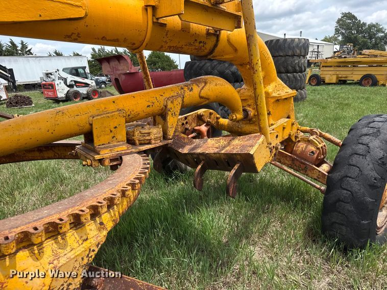 image for item NA9421 Allis Chalmers AD-40 rigid frame motor grader