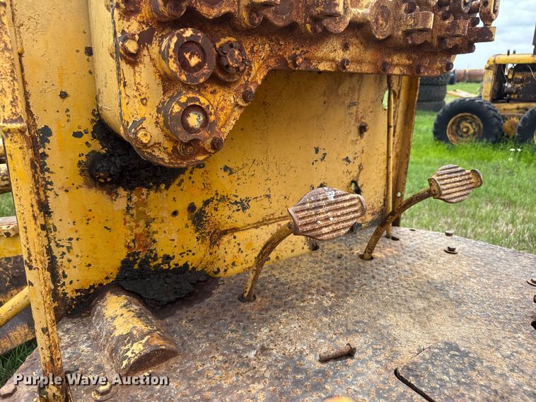 image for item NA9421 Allis Chalmers AD-40 rigid frame motor grader