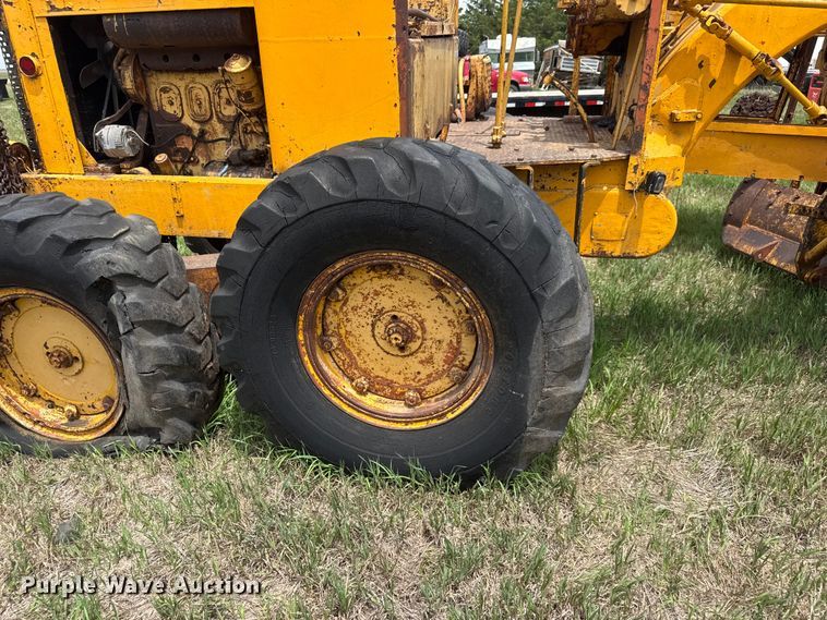 image for item NA9421 Allis Chalmers AD-40 rigid frame motor grader