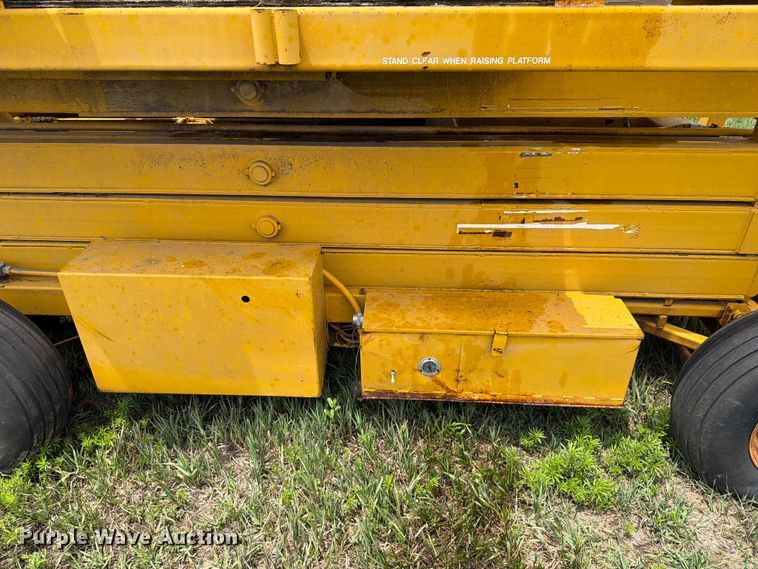 image for item NA9424 Sky Climber scissor lift