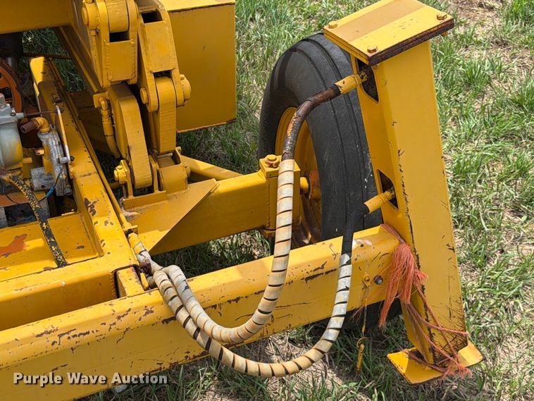 image for item NA9424 Sky Climber scissor lift