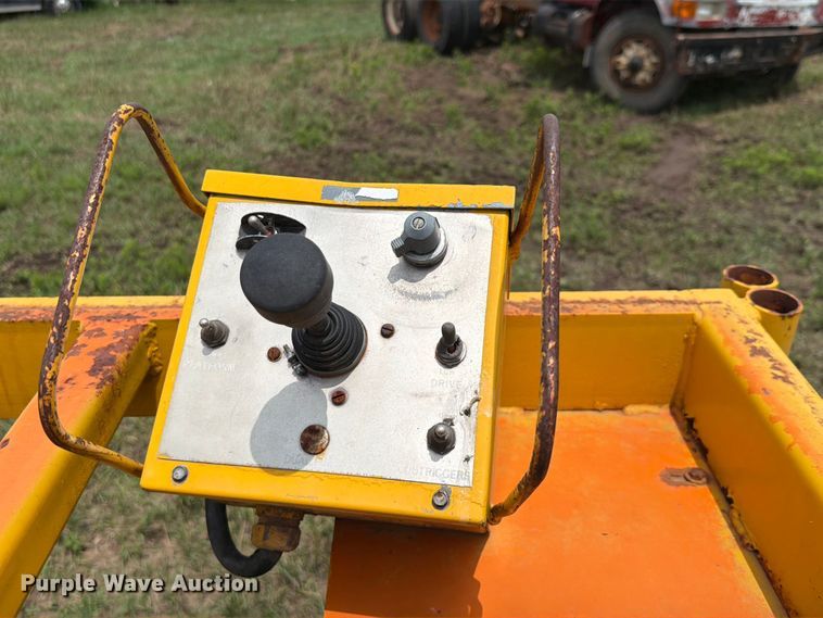 image for item NA9424 Sky Climber scissor lift