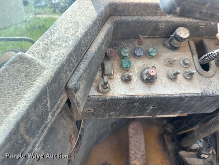 image for item NA9427 1991 Fiat-Allis R15B/2T wheel loader