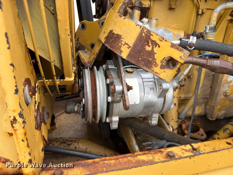 image for item NA9427 1991 Fiat-Allis R15B/2T wheel loader