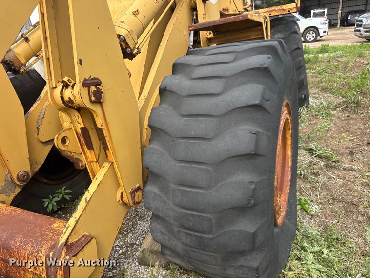 image for item NA9427 1991 Fiat-Allis R15B/2T wheel loader
