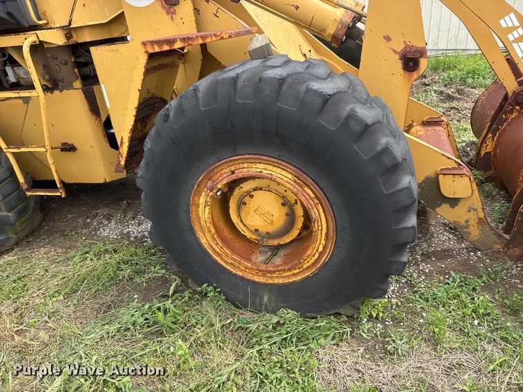 image for item NA9427 1991 Fiat-Allis R15B/2T wheel loader