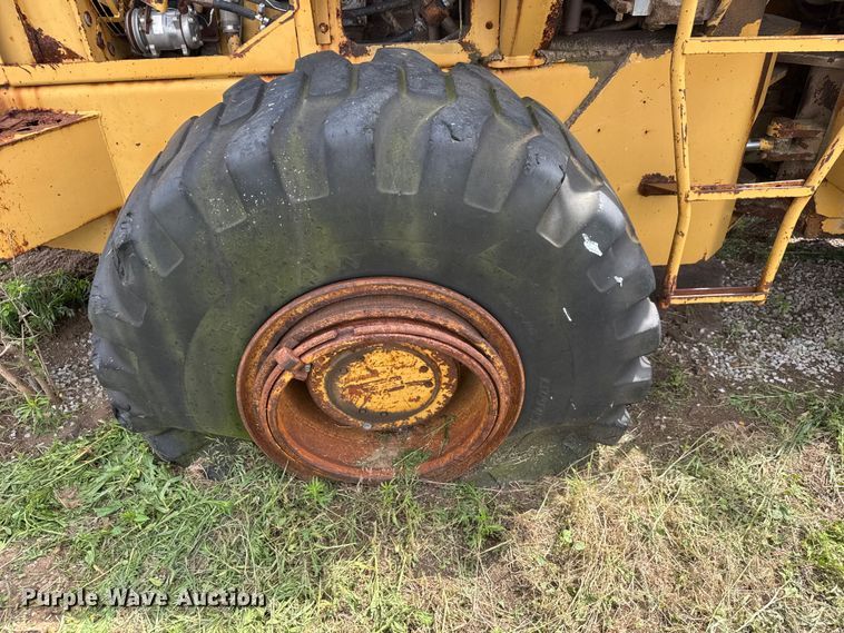 image for item NA9427 1991 Fiat-Allis R15B/2T wheel loader