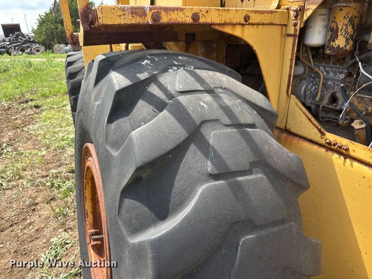 image for item NA9427 1991 Fiat-Allis R15B/2T wheel loader