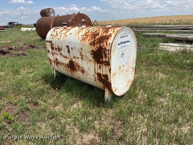 image for item NA9428 (2) oil tanks