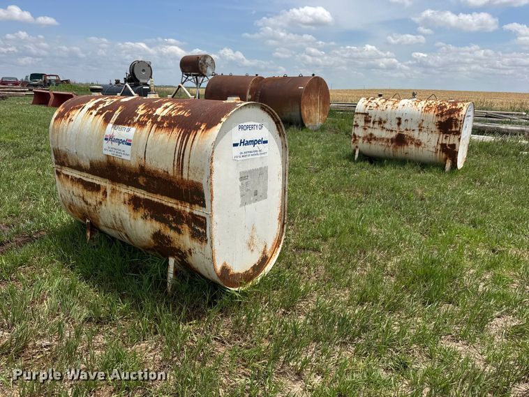 image for item NA9428 (2) oil tanks