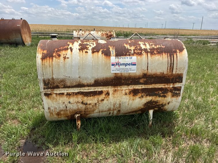 image for item NA9428 (2) oil tanks
