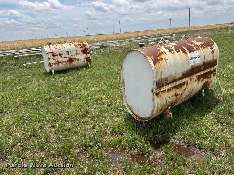 image for item NA9428 (2) oil tanks