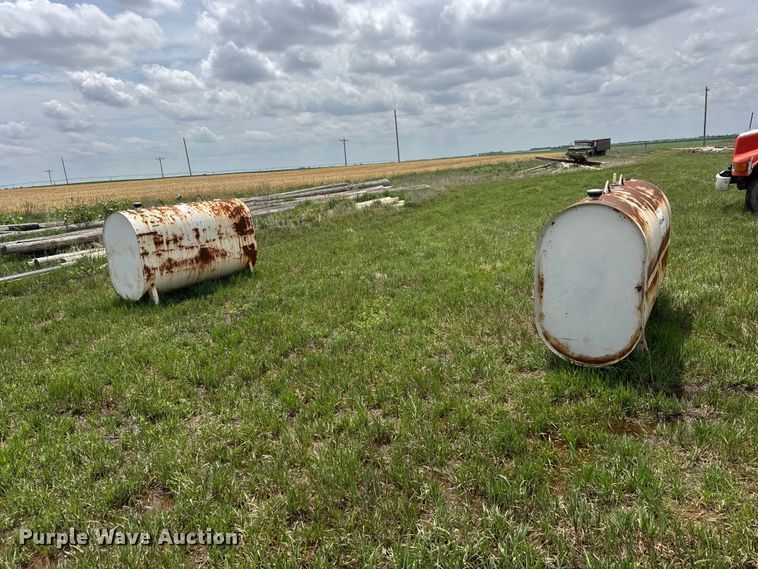 image for item NA9428 (2) oil tanks