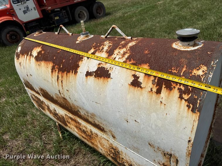image for item NA9428 (2) oil tanks