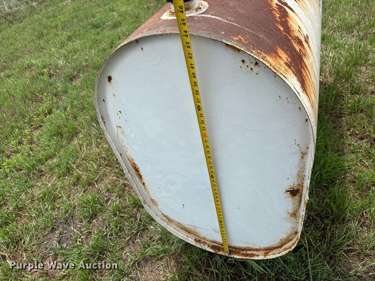 image for item NA9428 (2) oil tanks