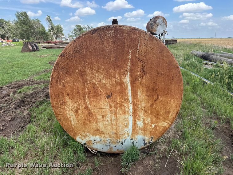 image for item NA9430 Pioneer (2) fuel tanks