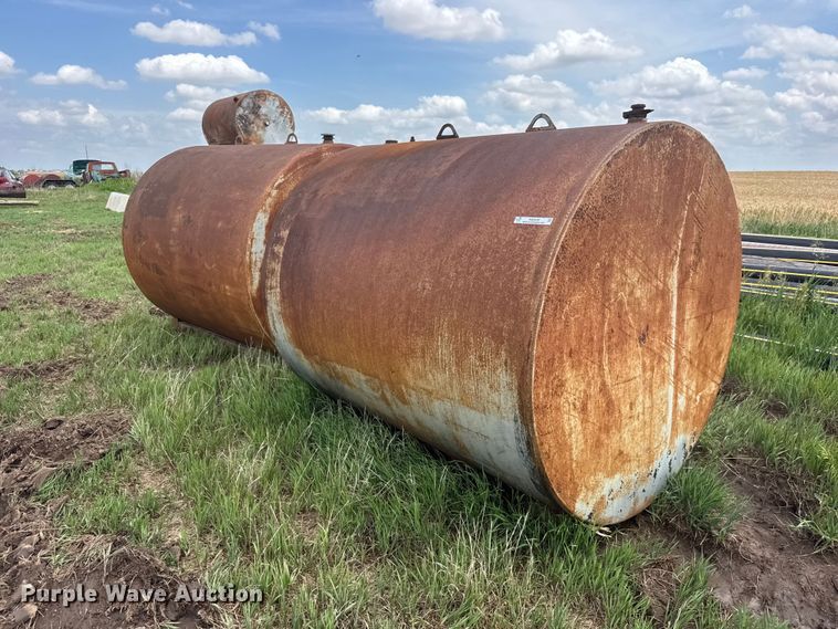 image for item NA9430 Pioneer (2) fuel tanks