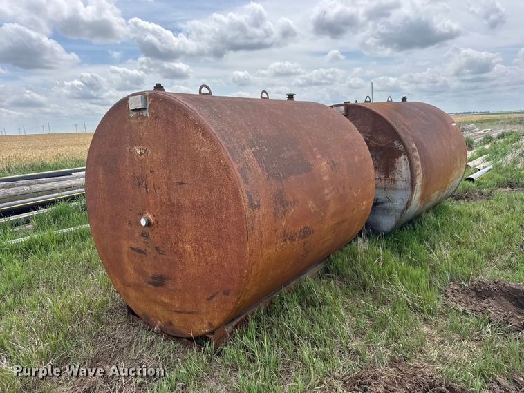 image for item NA9430 Pioneer (2) fuel tanks