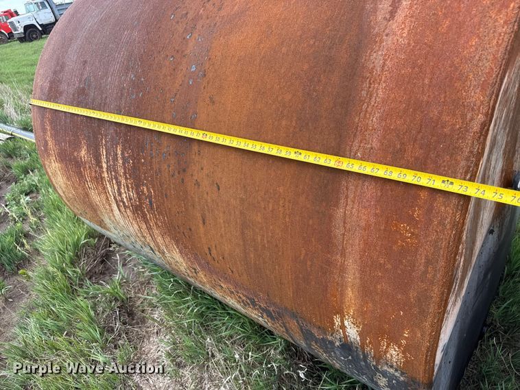 image for item NA9430 Pioneer (2) fuel tanks
