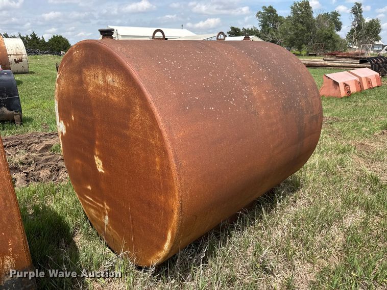 image for item NA9430 Pioneer (2) fuel tanks