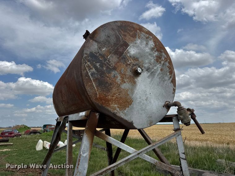 image for item NA9431 Fuel tank