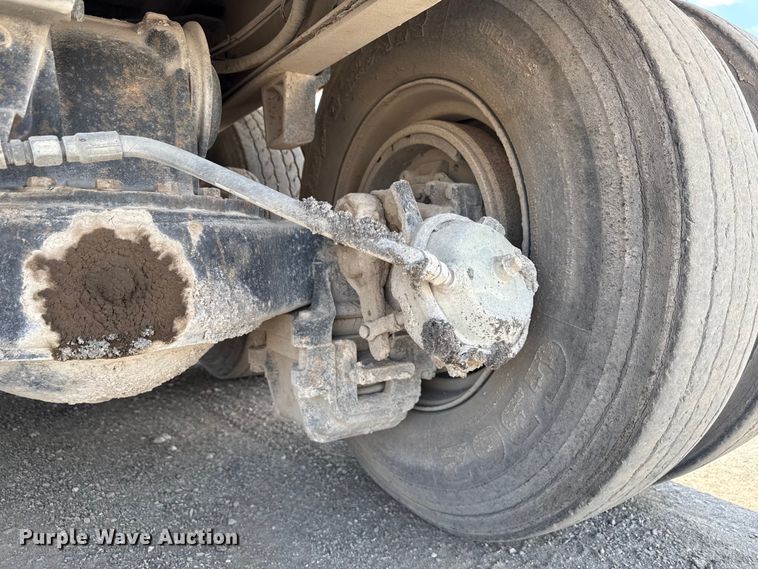 image for item ND9486 1987 Mack RS685 LS dump truck