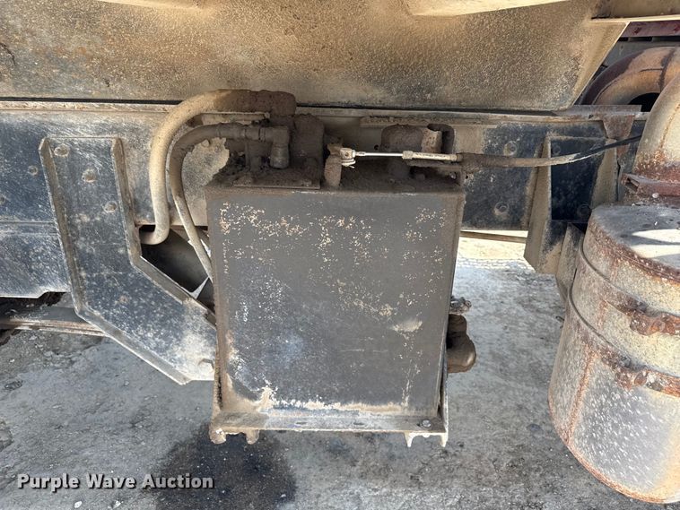 image for item ND9486 1987 Mack RS685 LS dump truck