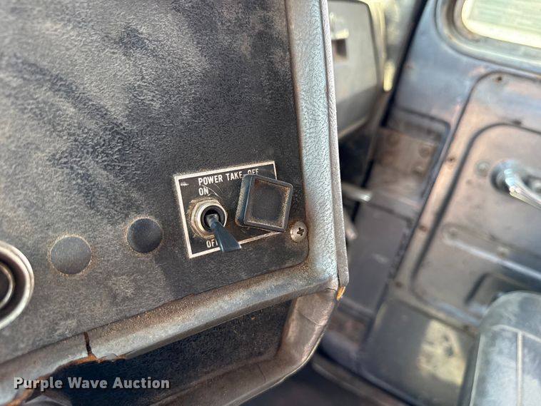 image for item ND9486 1987 Mack RS685 LS dump truck