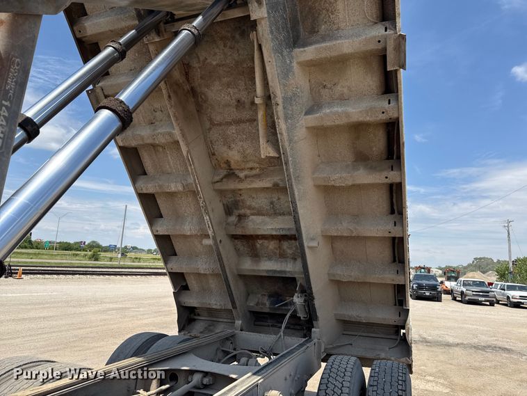 image for item ND9486 1987 Mack RS685 LS dump truck