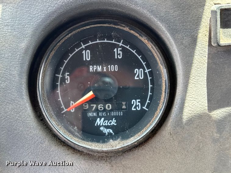 image for item ND9486 1987 Mack RS685 LS dump truck