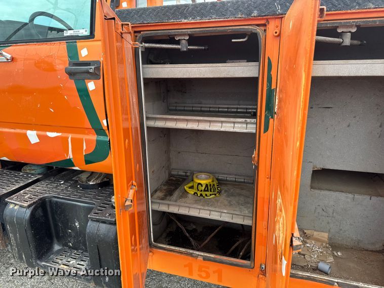 image for item OE9595 1995 GMC TopKick C6500 digger derrick truck