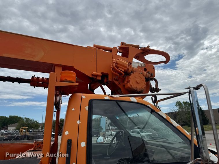 image for item OE9595 1995 GMC TopKick C6500 digger derrick truck