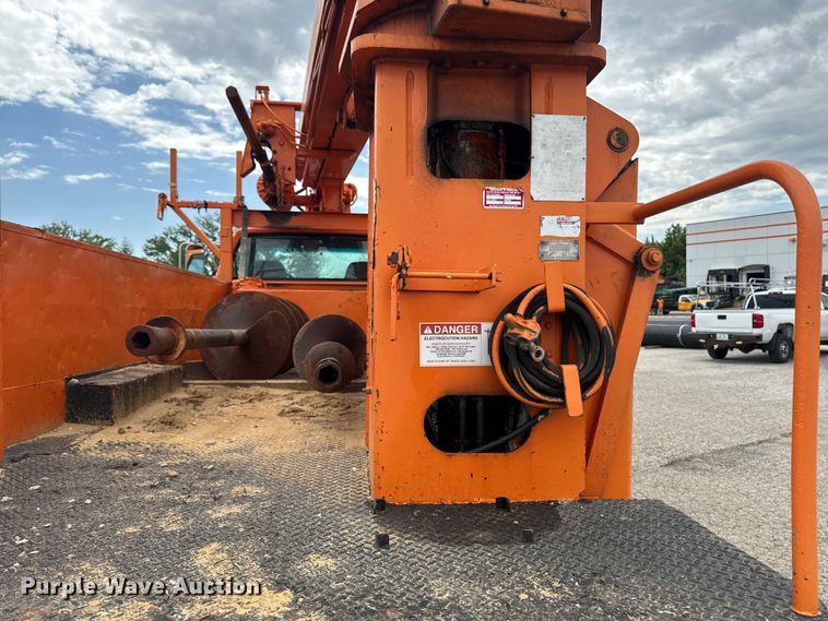 image for item OE9595 1995 GMC TopKick C6500 digger derrick truck