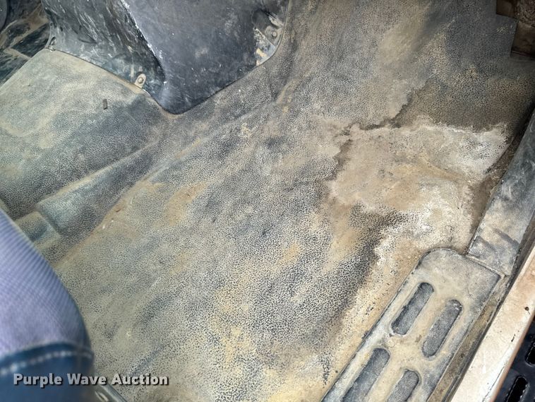 image for item OE9595 1995 GMC TopKick C6500 digger derrick truck