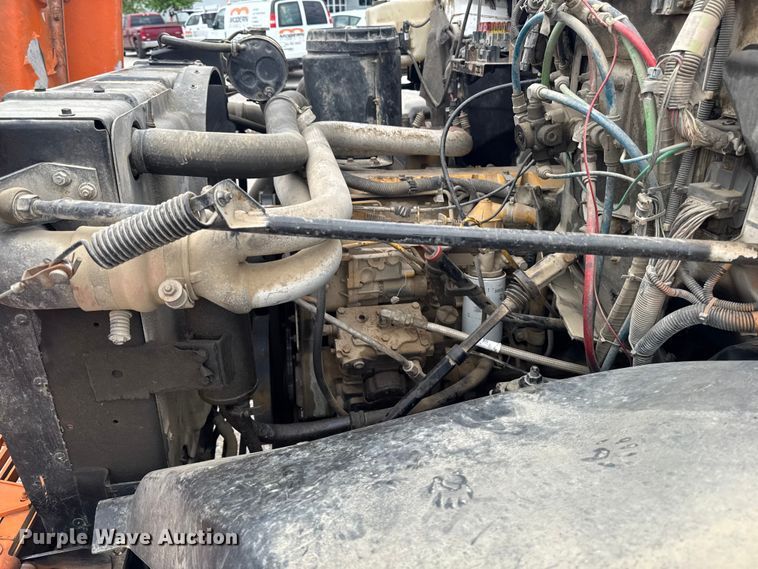 image for item OE9595 1995 GMC TopKick C6500 digger derrick truck