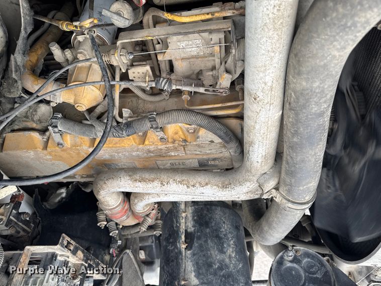 image for item OE9595 1995 GMC TopKick C6500 digger derrick truck