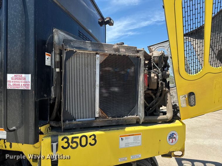 image for item OE9596 2012 Elgin Pelican NP street sweeper