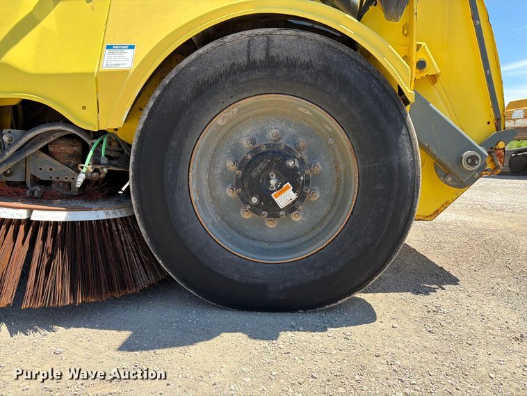 image for item OE9596 2012 Elgin Pelican NP street sweeper