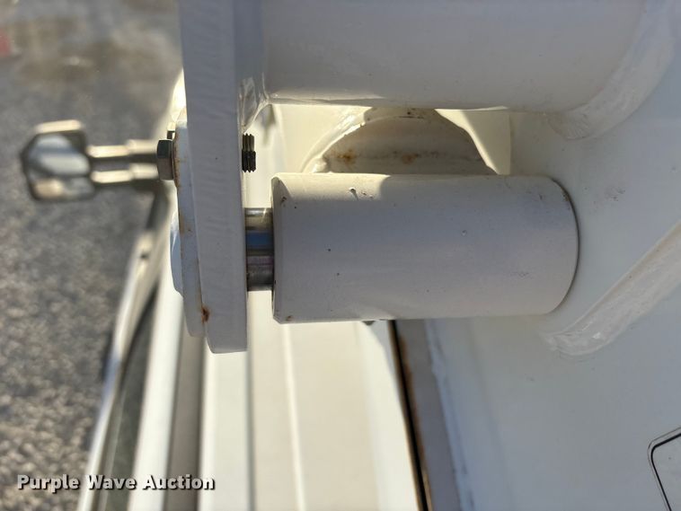 image for item YA1870 2023 Ford F550 Super Duty Crew Cab bucket truck