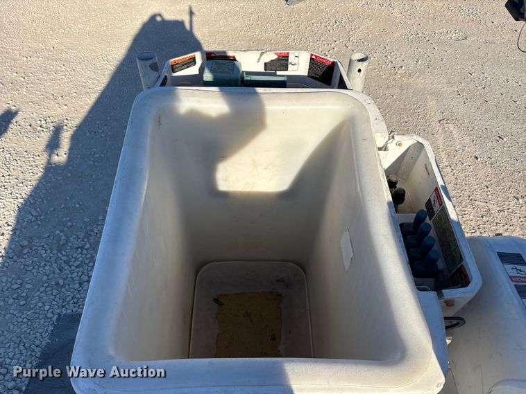 image for item YA1870 2023 Ford F550 Super Duty Crew Cab bucket truck