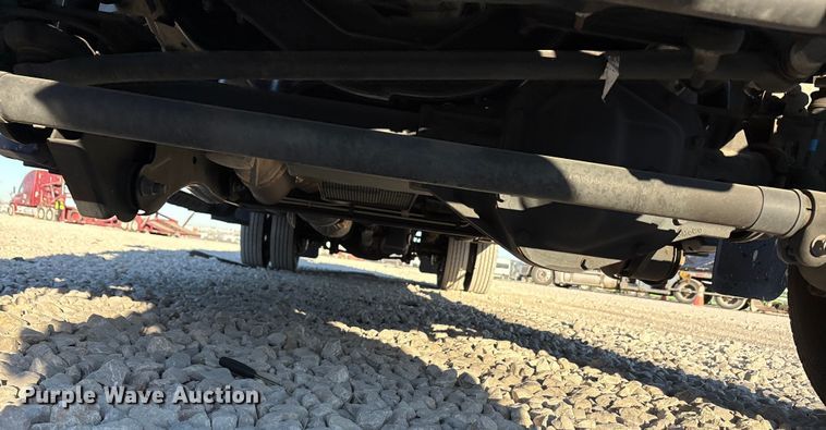 image for item YA1870 2023 Ford F550 Super Duty Crew Cab bucket truck