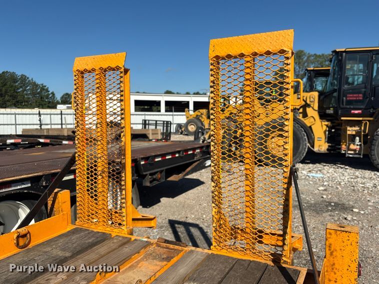 image for item YA3051 2020 Lucon 5T142BW-HDP equipment trailer